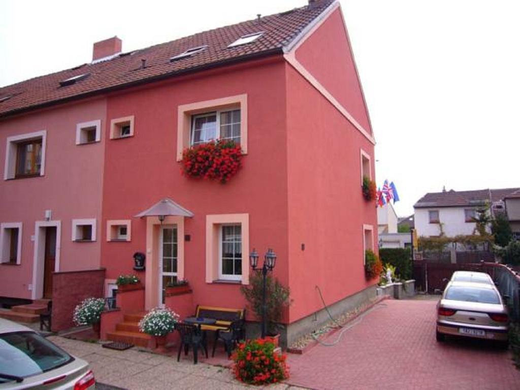 Pension Villa Marit Prague Exterior photo